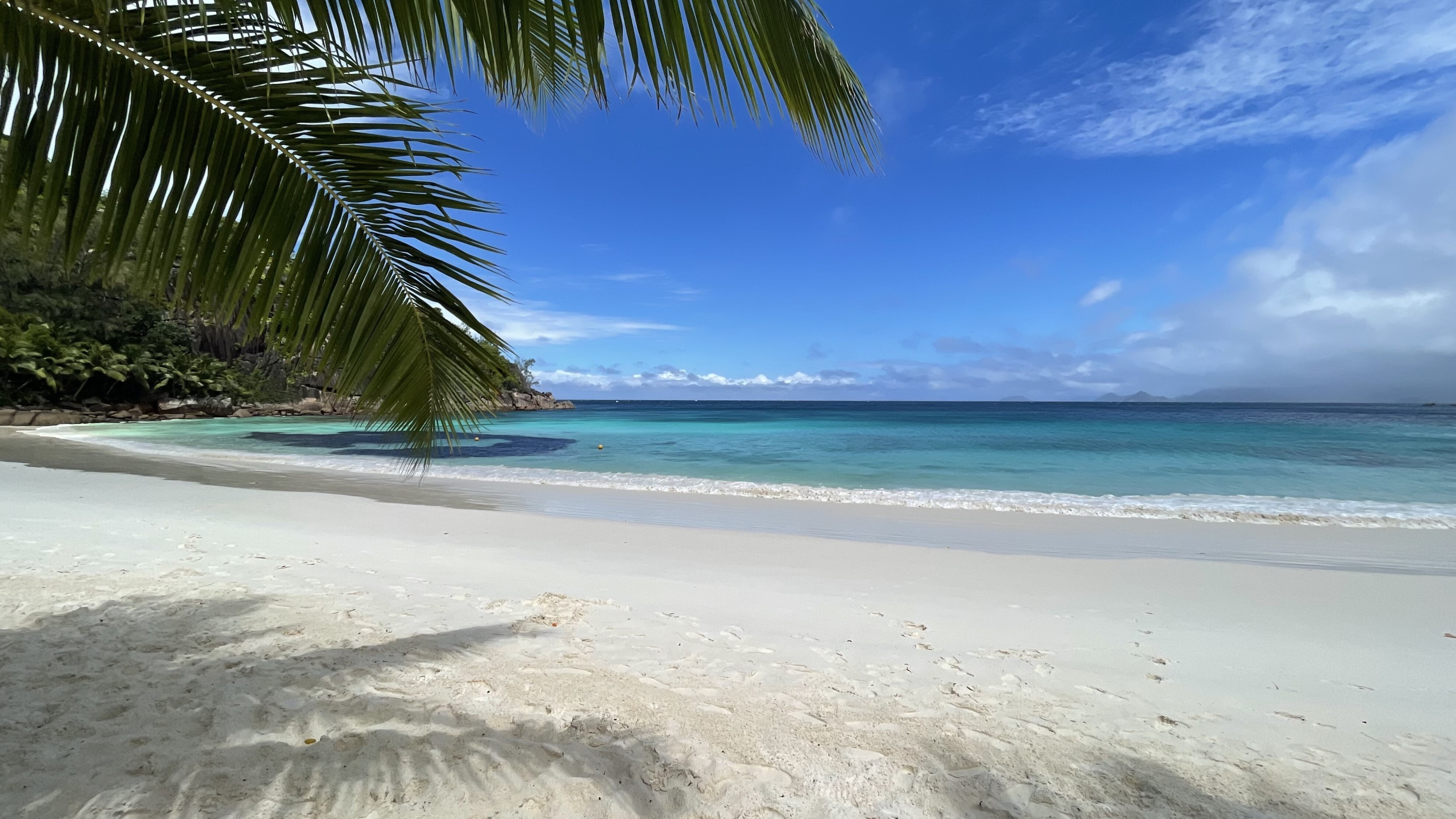 Traumstrand im Four Seasons Resort Seychelles